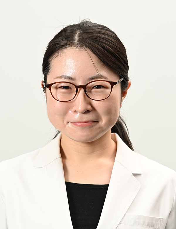 菊本 舞特任助教の顔写真です