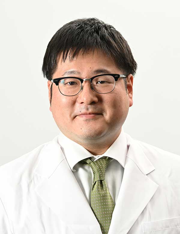 内藤 裕之助教の顔写真です